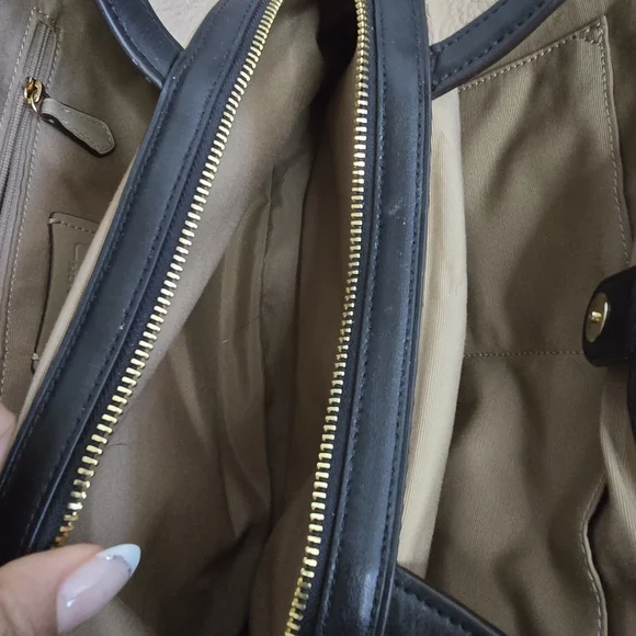 Coach Women's Cream and Tan Leather Bag - Picture 10 of 15